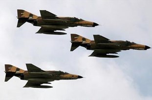 ششمین رزمایش فدائیان حریم ولایت نیروی هوایی ارتش در اصفهان آغاز شد