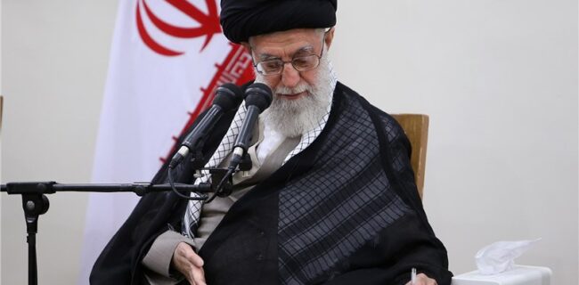 نامه مهم امام خامنه‌ای به دانشجویان دانشگاه‌های آمریکا